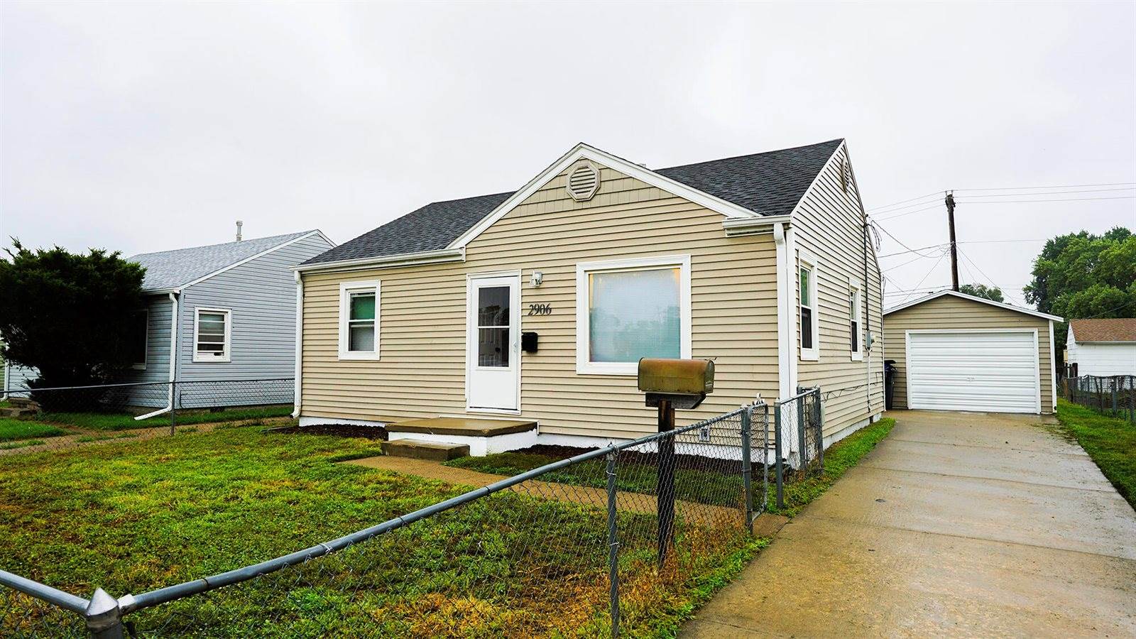 2906 8TH Avenue, Council Bluffs, IA 51501