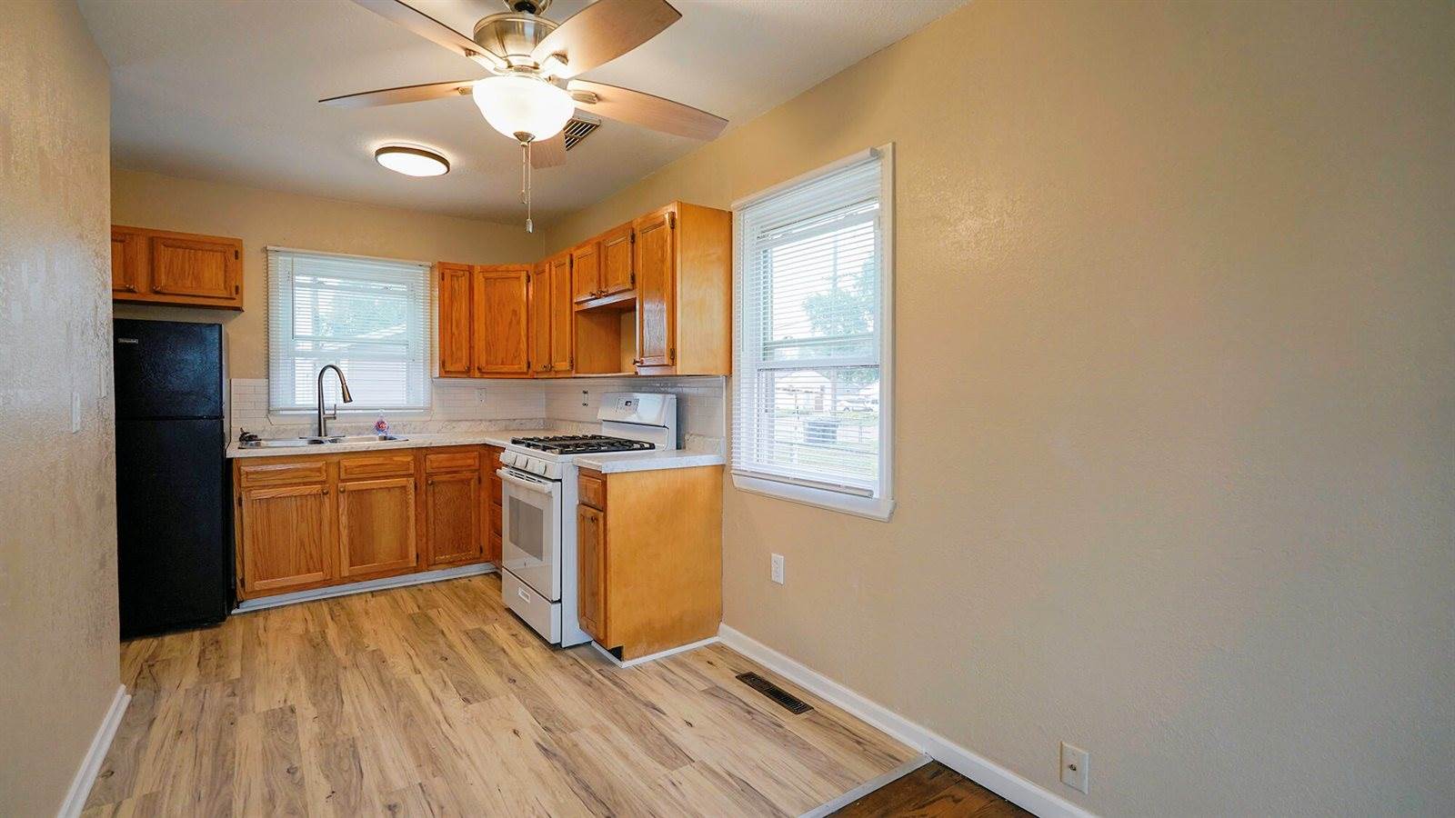 2906 8TH Avenue, Council Bluffs, IA 51501