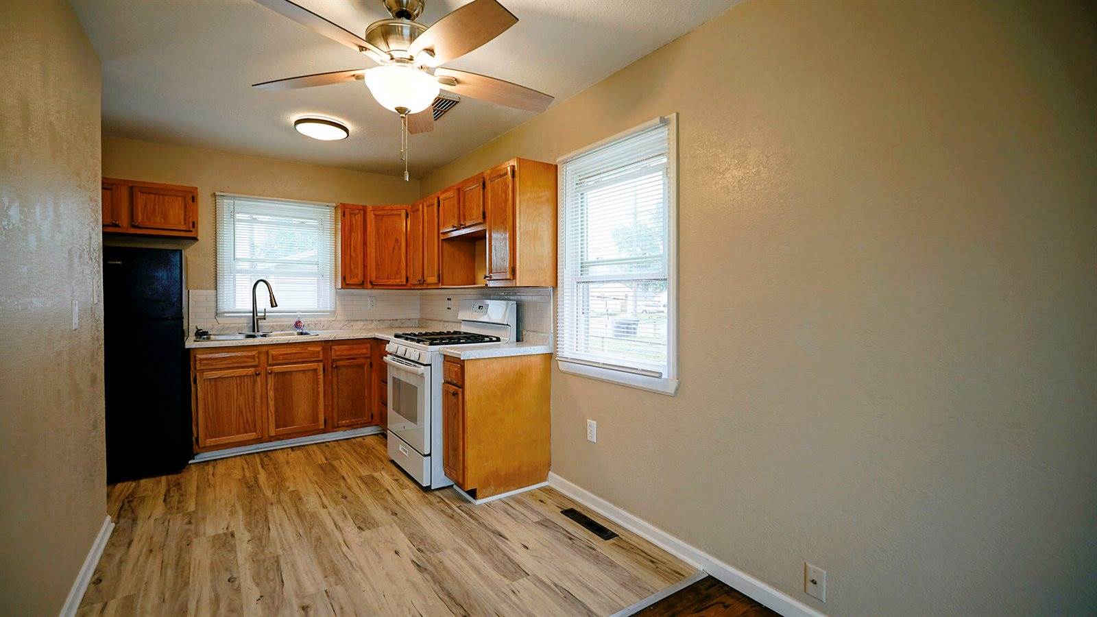 2906 8TH Avenue, Council Bluffs, IA 51501
