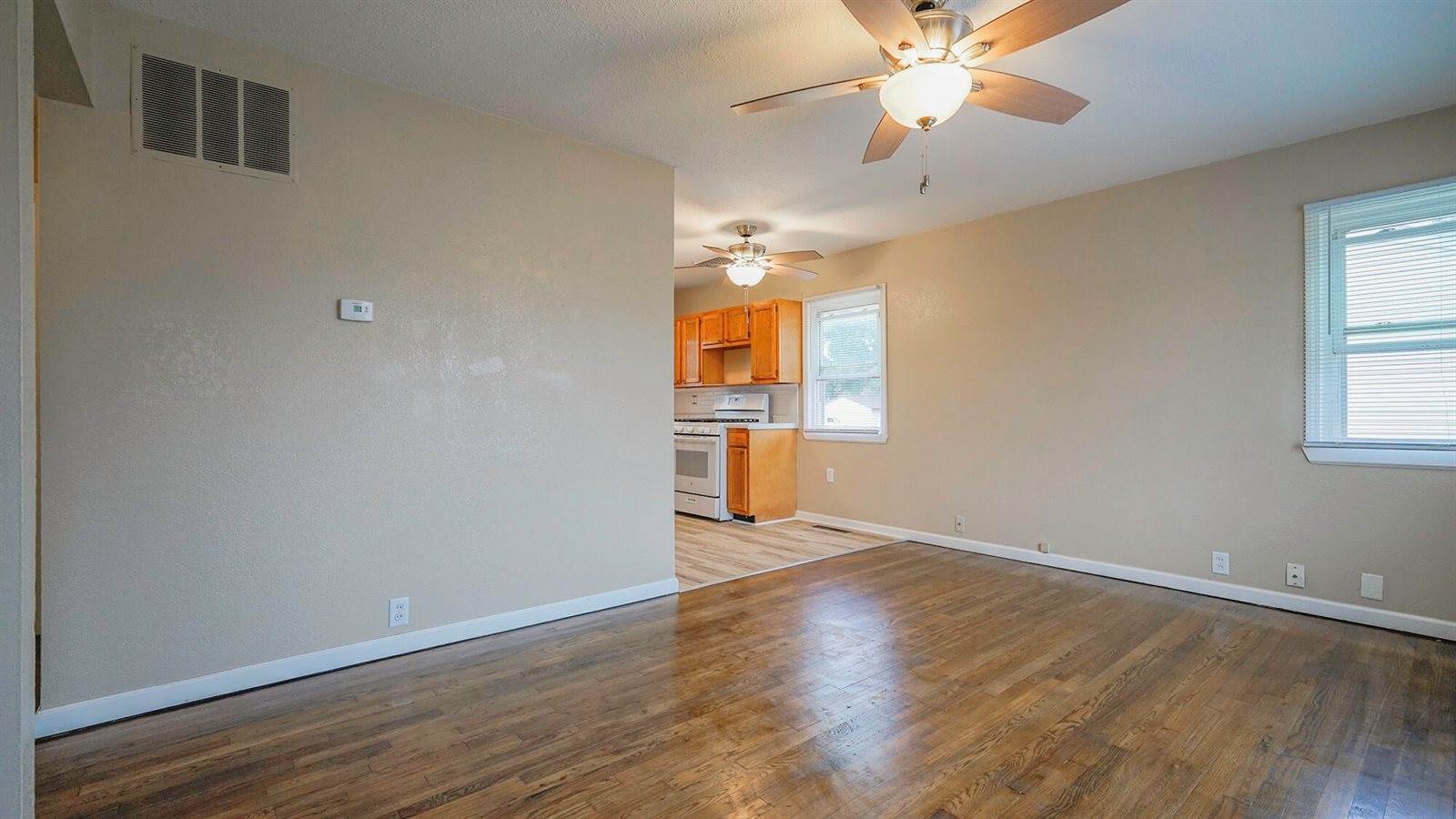 2906 8TH Avenue, Council Bluffs, IA 51501