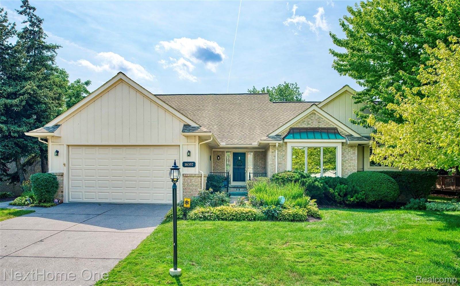 16357 Country Knoll Drive, NorthvilleTownship_Wayne, MI 48168