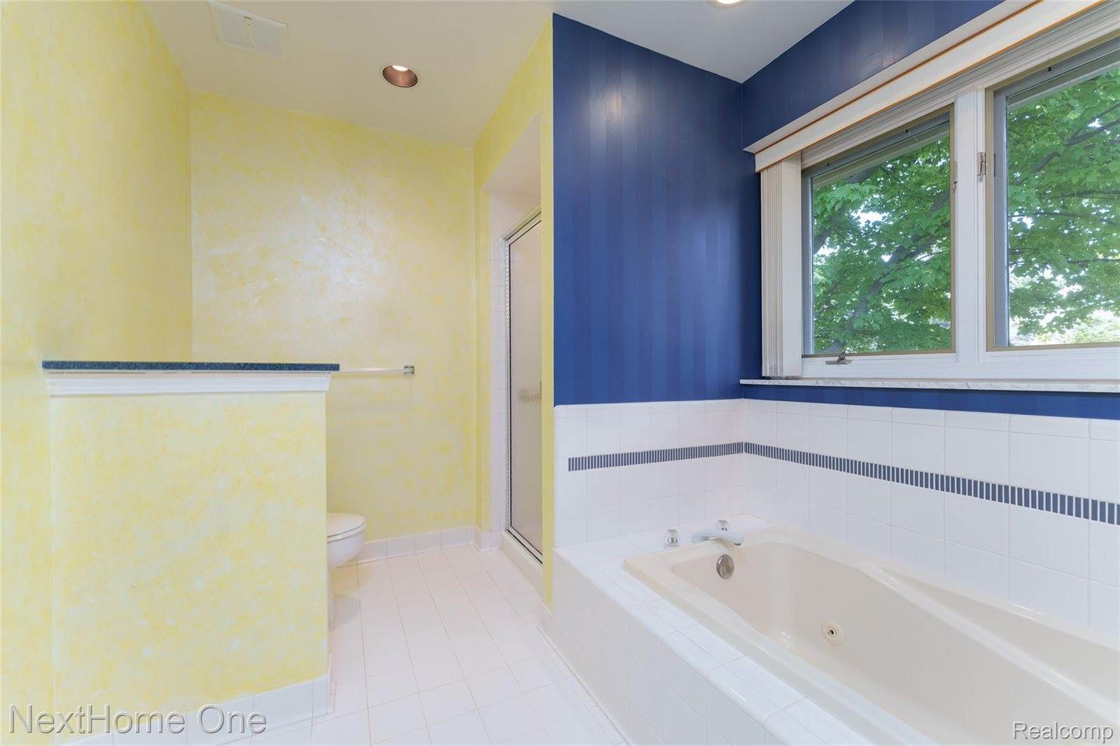 16357 Country Knoll Drive, NorthvilleTownship_Wayne, MI 48168