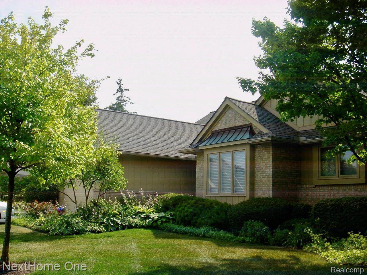 16357 Country Knoll Drive, NorthvilleTownship_Wayne, MI 48168