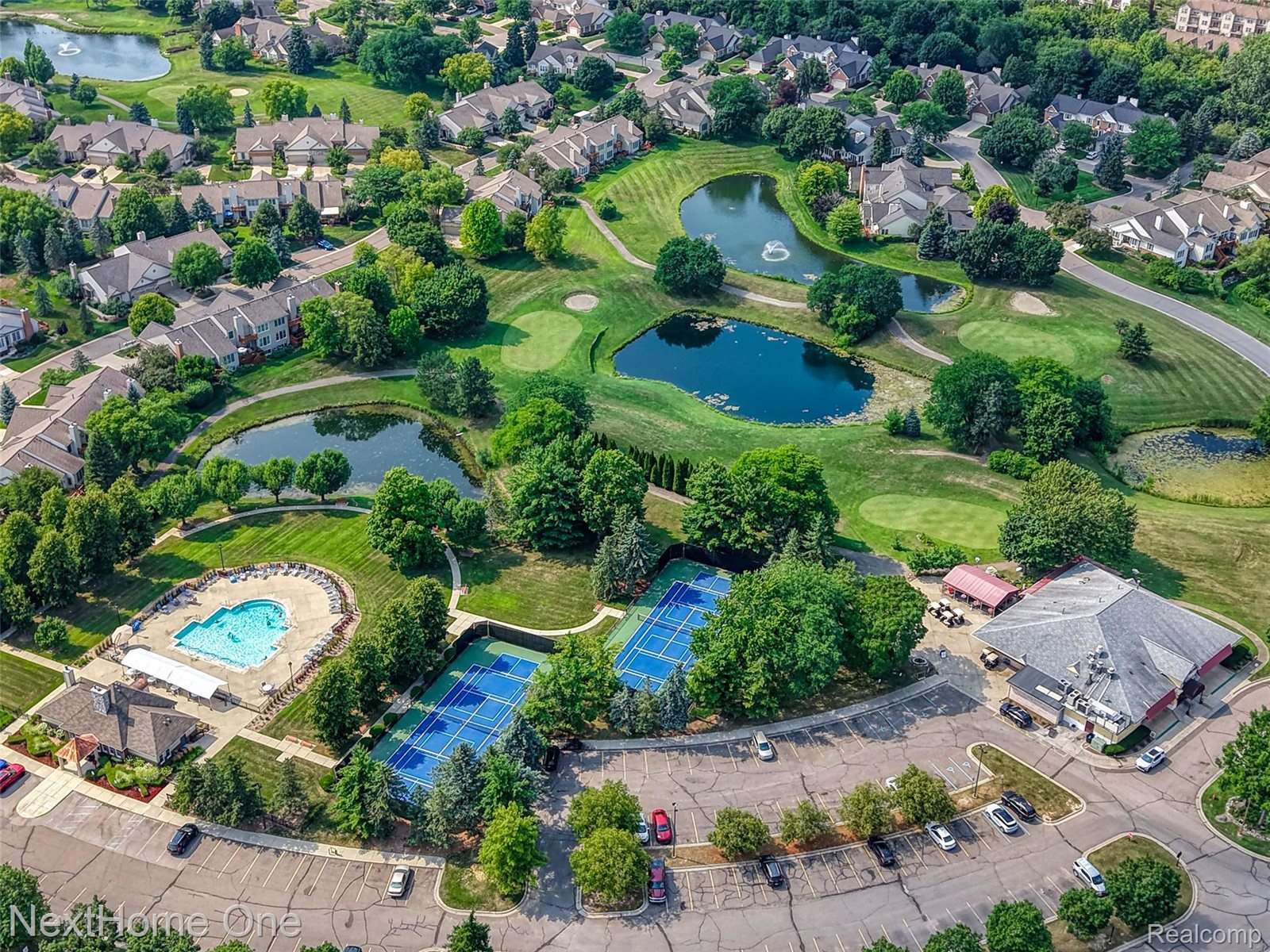16357 Country Knoll Drive, NorthvilleTownship_Wayne, MI 48168