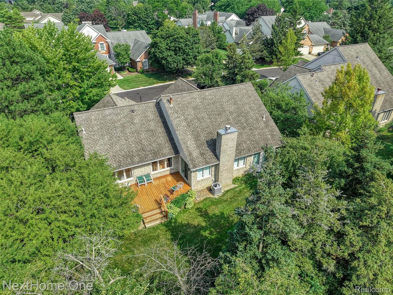 16357 Country Knoll Drive, NorthvilleTownship_Wayne, MI 48168