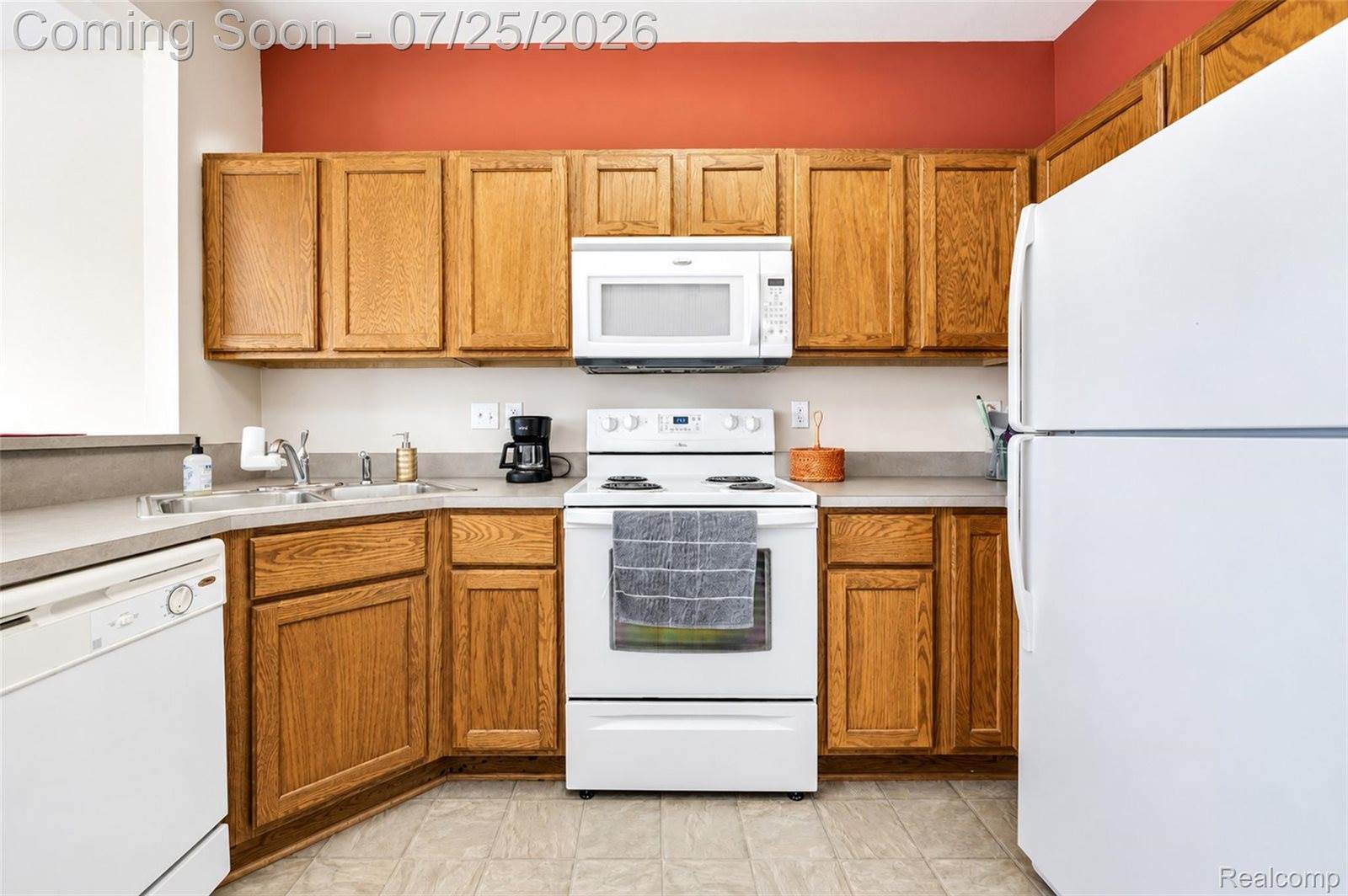 2204 Knotty Pine Trail, Howell Township, MI 48855
