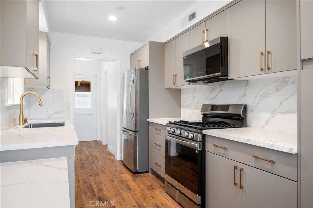 10404 Leolang, Los Angeles, CA 91040