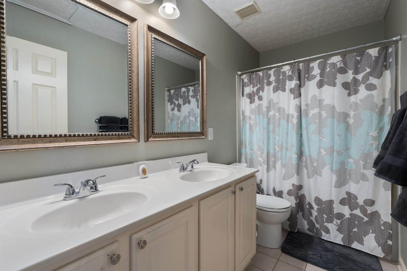 7050 Kellogg Drive, Powell, OH 43065
