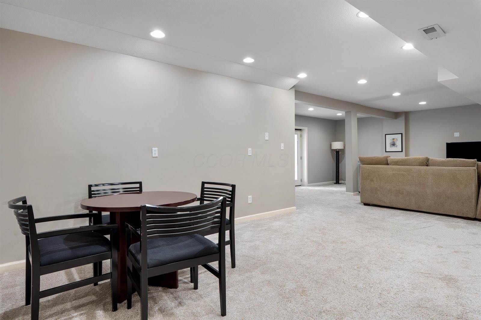 7050 Kellogg Drive, Powell, OH 43065