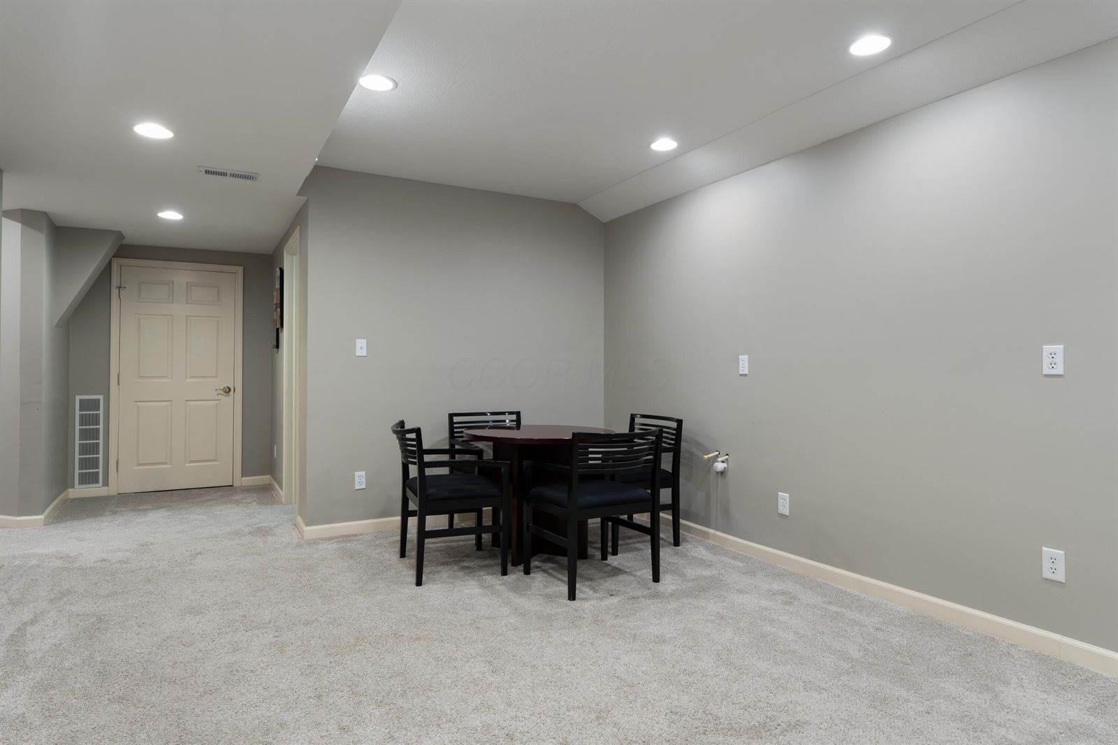 7050 Kellogg Drive, Powell, OH 43065