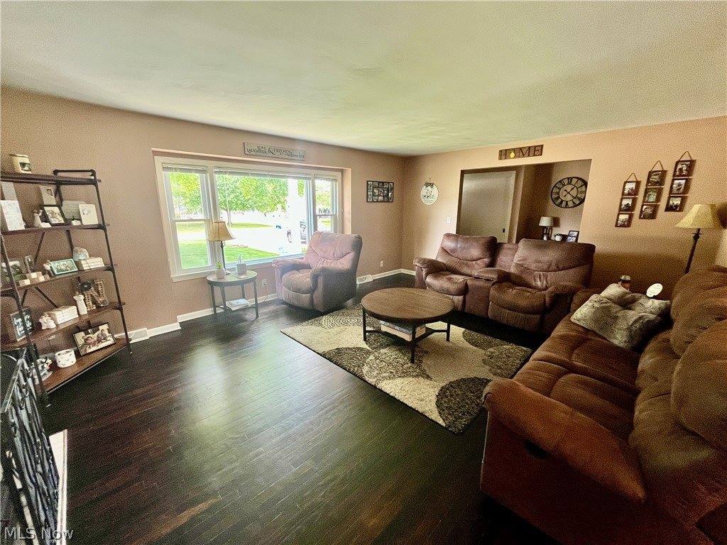 6301 Apache Lane, Poland, OH 44514