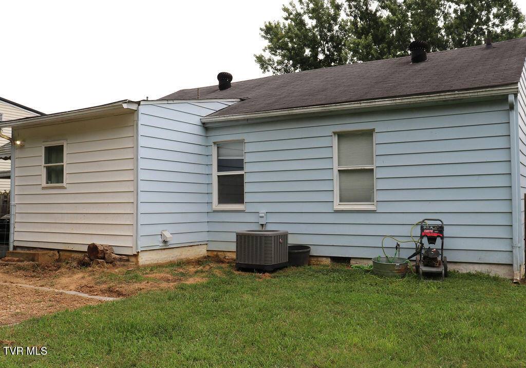 2505 Osborne Street, Bristol, VA 24201