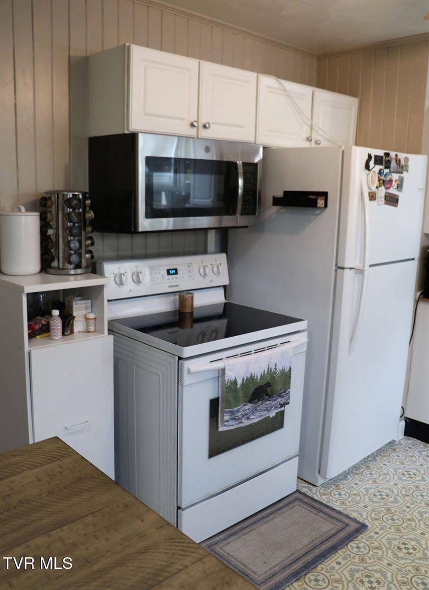 2505 Osborne Street, Bristol, VA 24201