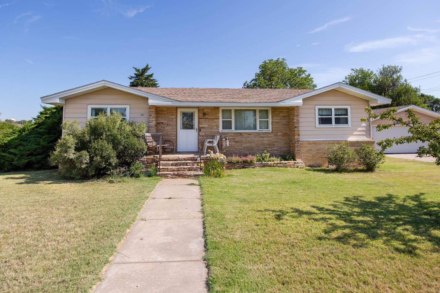 301 East Sherman Avenue, Johnson, KS 67855