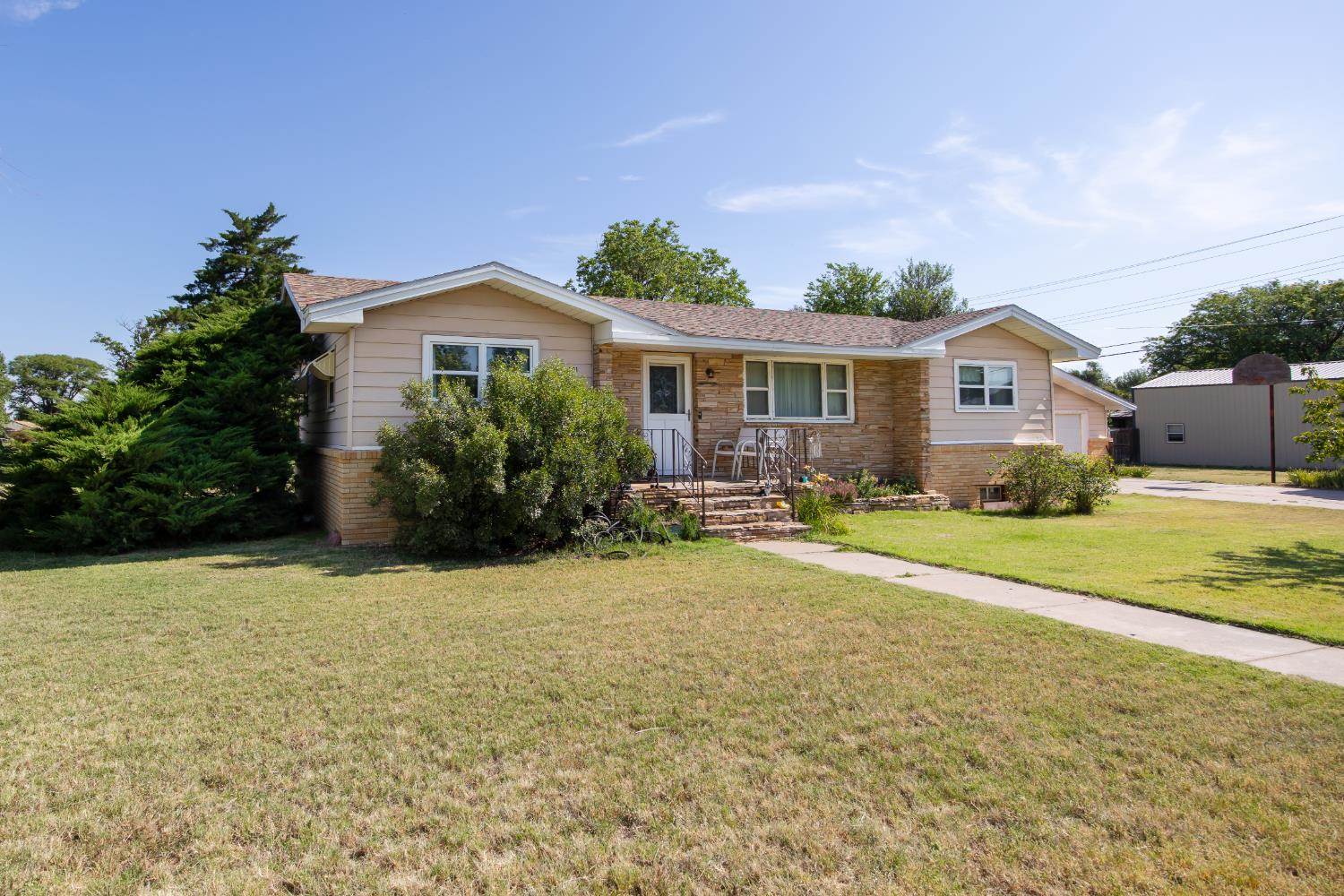 301 East Sherman Avenue, Johnson, KS 67855