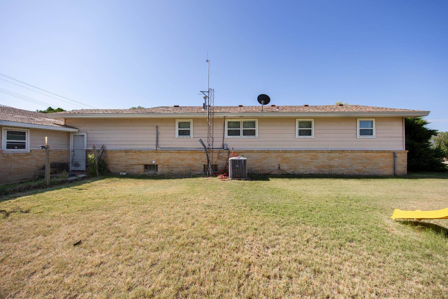 301 East Sherman Avenue, Johnson, KS 67855