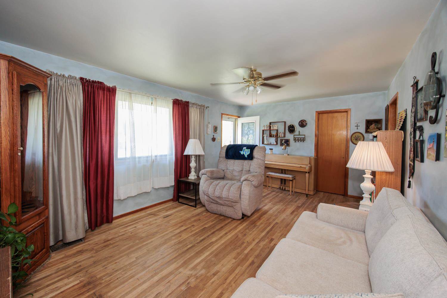 301 East Sherman Avenue, Johnson, KS 67855