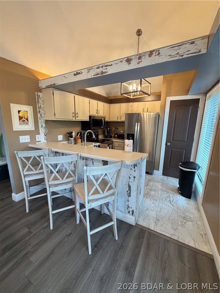 182 Bent Shadow Lane, Osage Beach, MO 65065