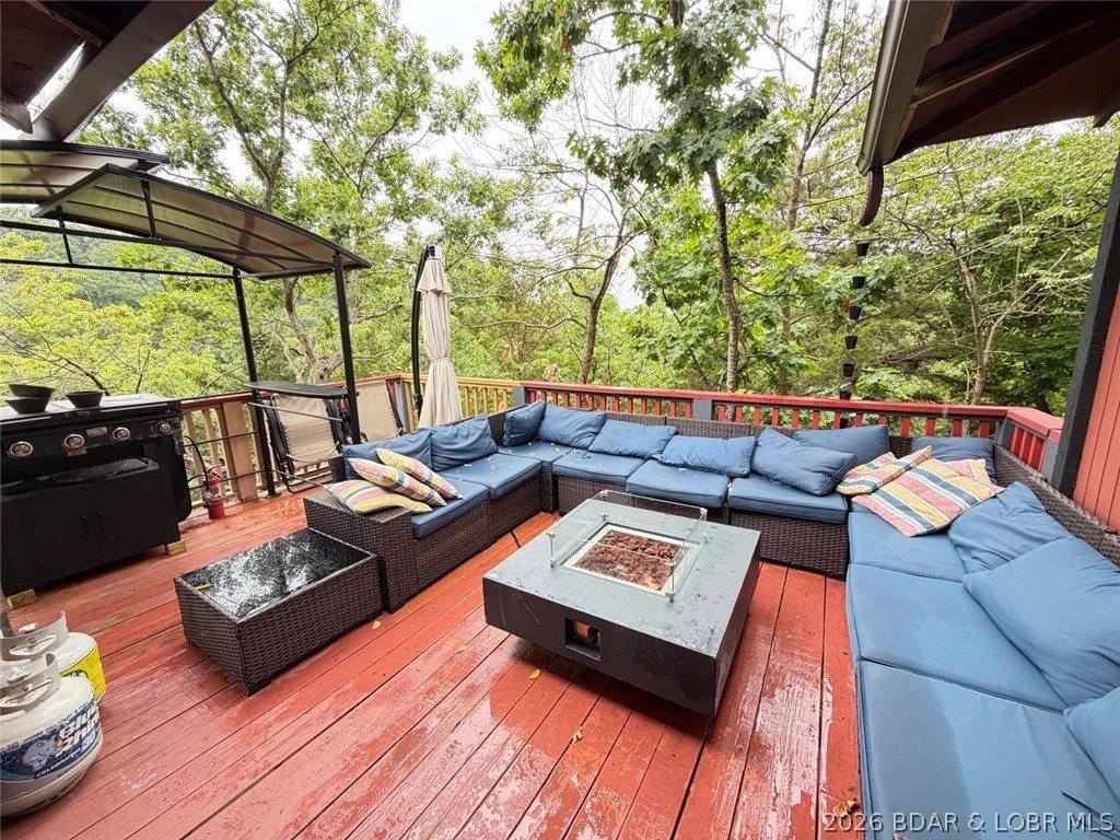 182 Bent Shadow Lane, Osage Beach, MO 65065