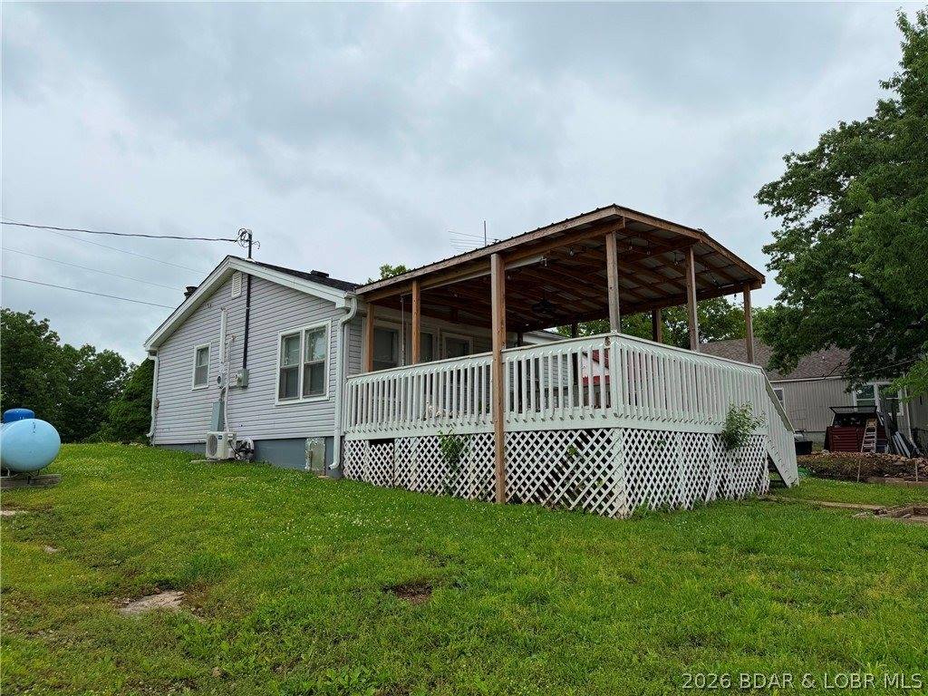 23130 Salley Drive, Warsaw, MO 65355