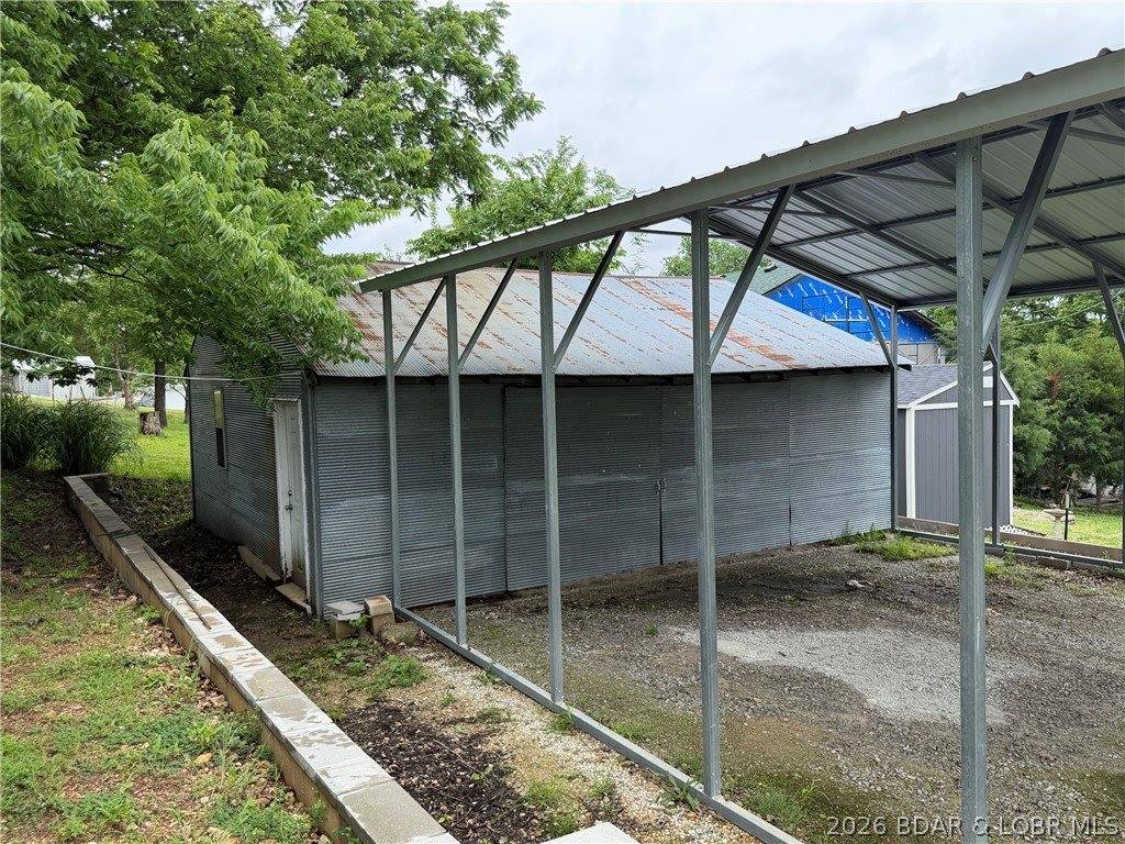 23130 Salley Drive, Warsaw, MO 65355