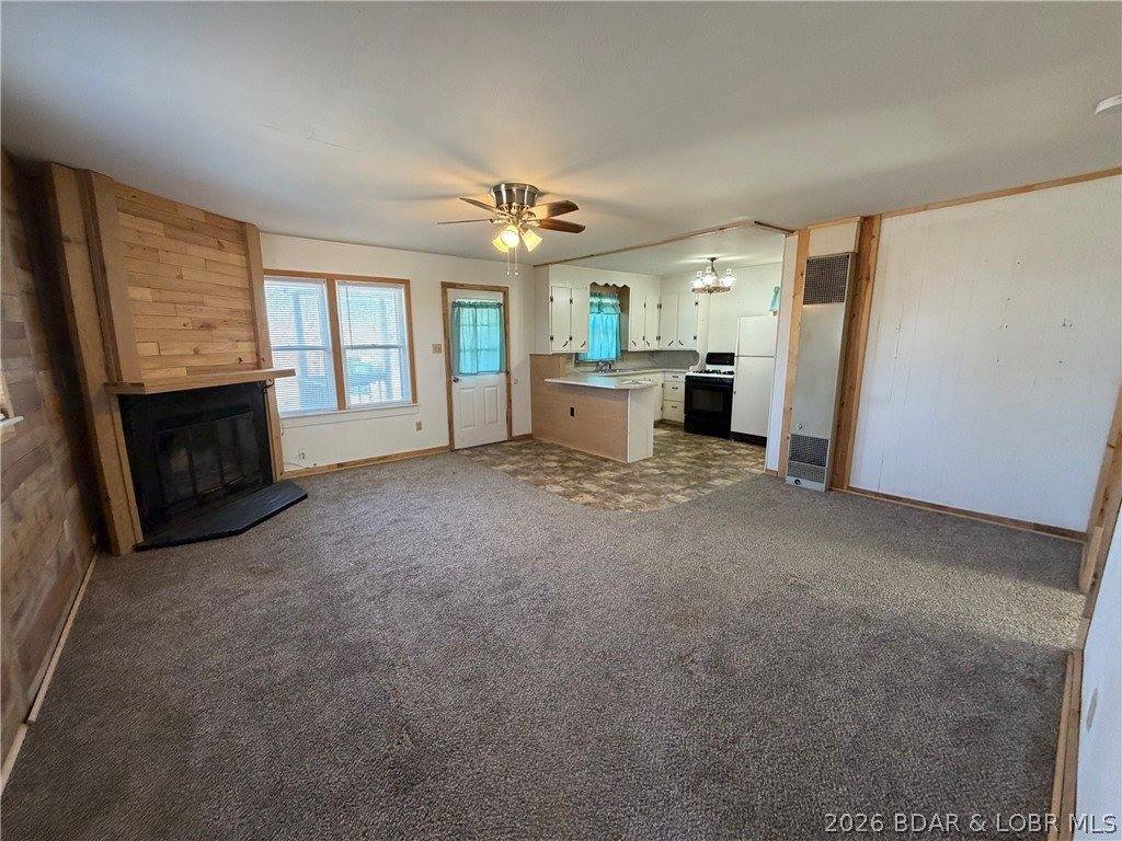 23130 Salley Drive, Warsaw, MO 65355