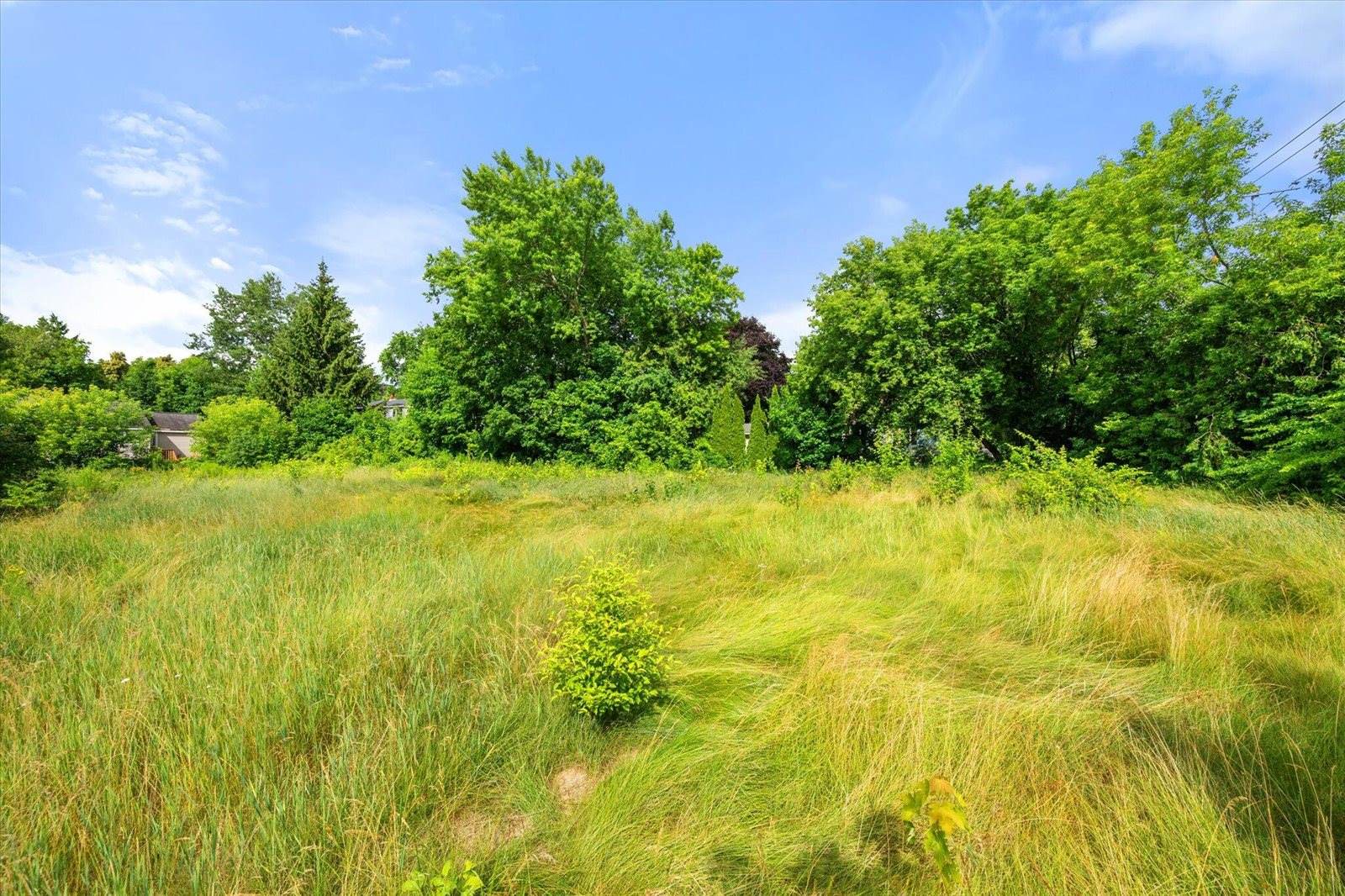15 Bond Street, Bangor, ME 04401