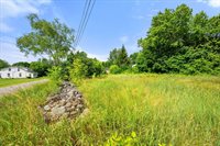 15 Bond Street, Bangor, ME 04401