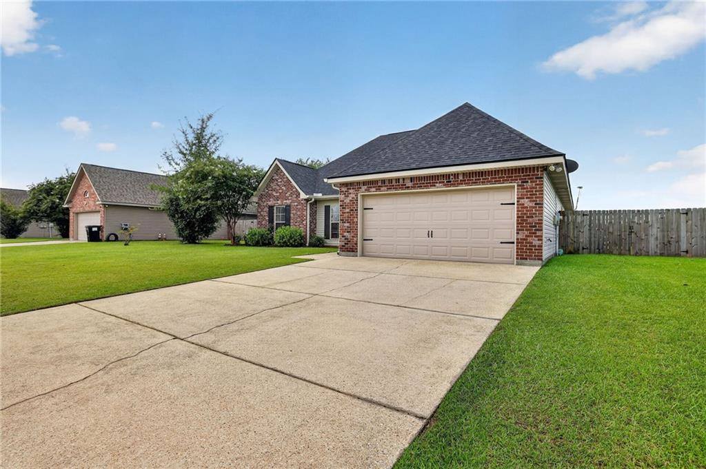 11208 Merlo Drive, Hammond, LA 70403