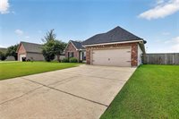 11208 Merlo Drive, Hammond, LA 70403
