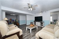 20020 Richfield Rd, Richland, MO 65556