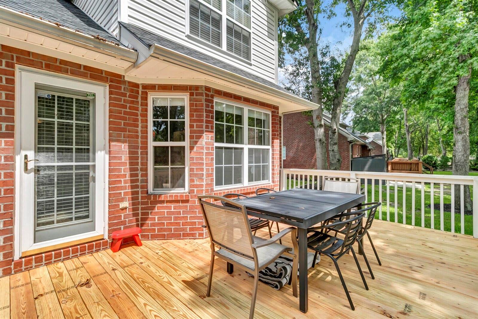 5472 Clearview Drive, North Charleston, SC 29420