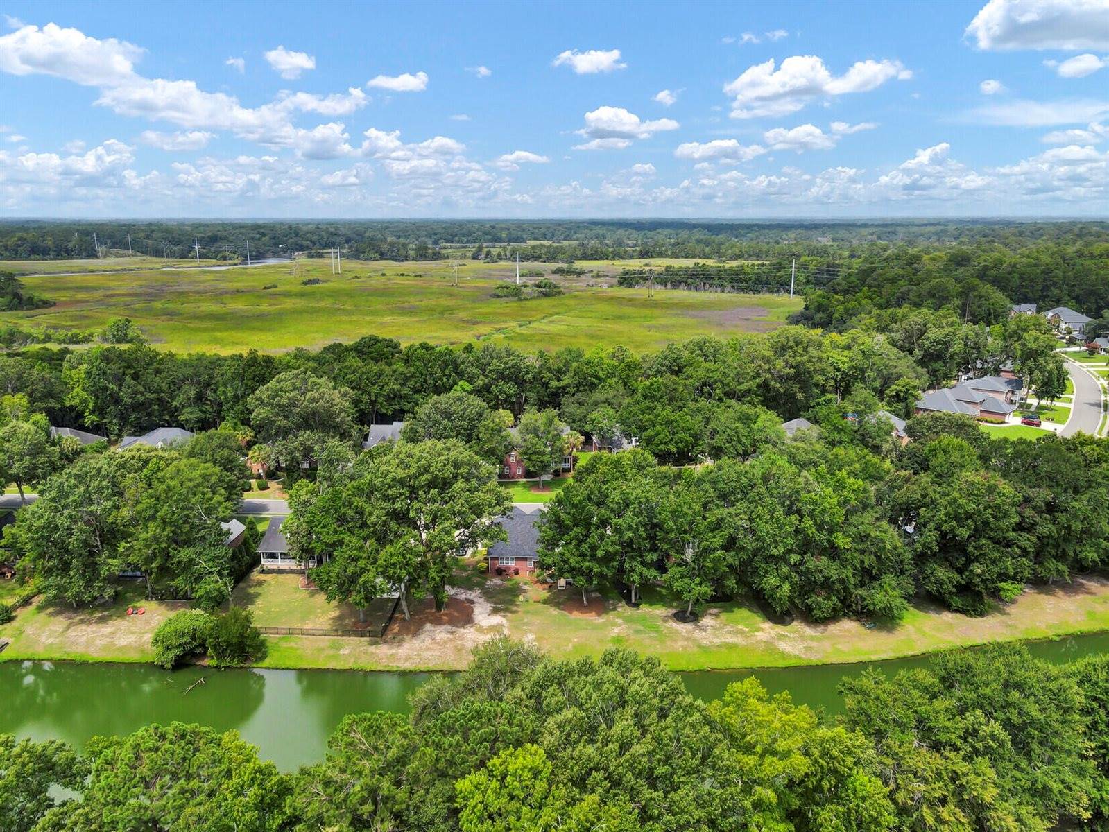 5472 Clearview Drive, North Charleston, SC 29420
