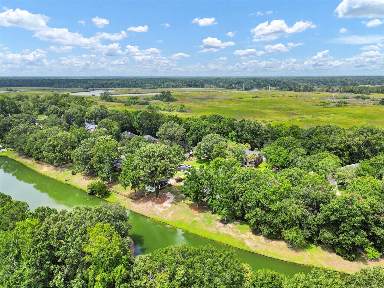 5472 Clearview Drive, North Charleston, SC 29420