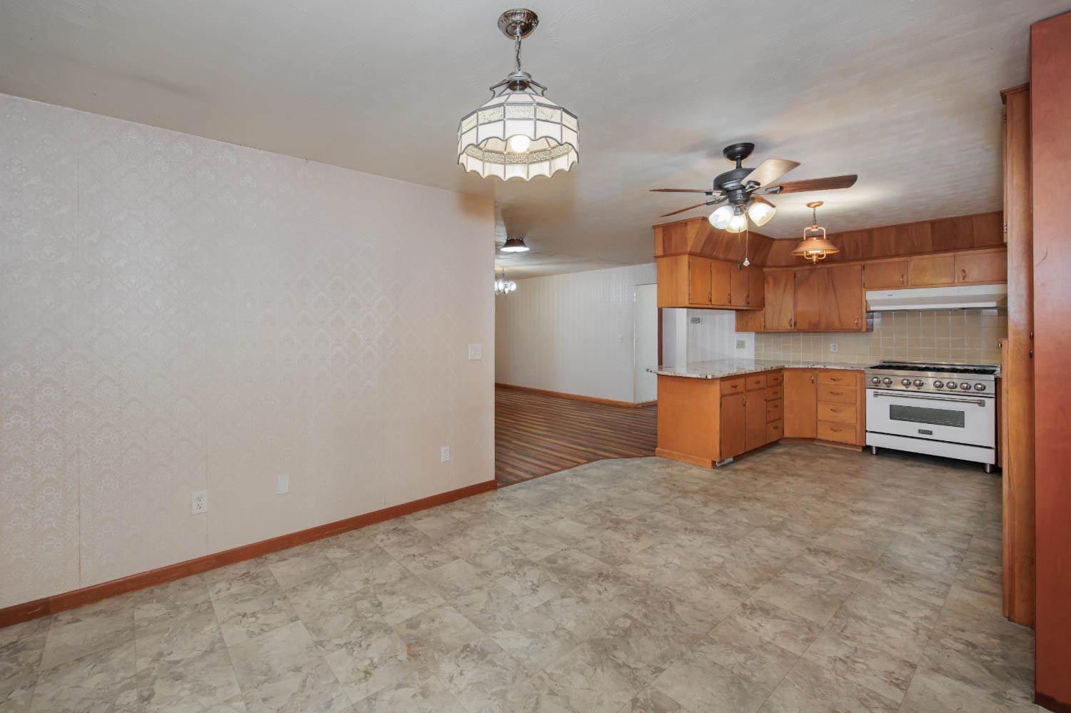 708 North Durham, Ulysses, KS 67880