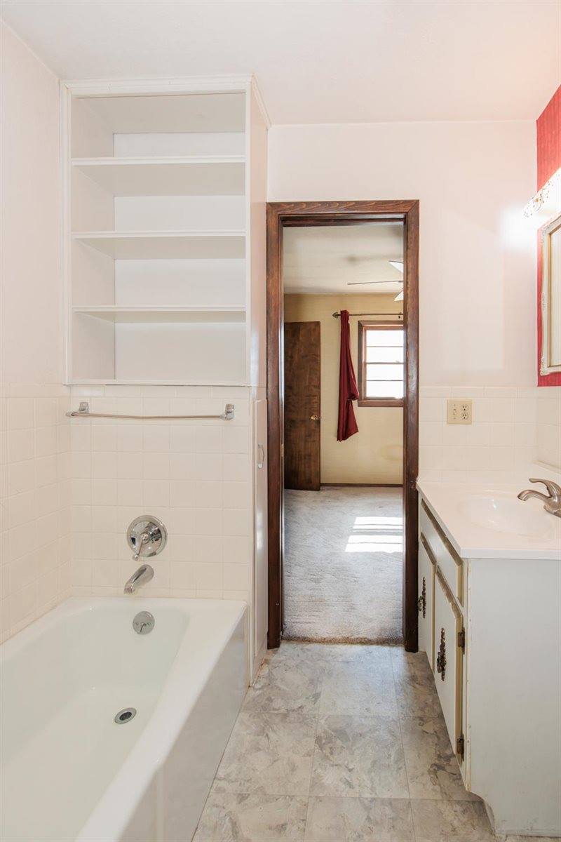 708 North Durham, Ulysses, KS 67880