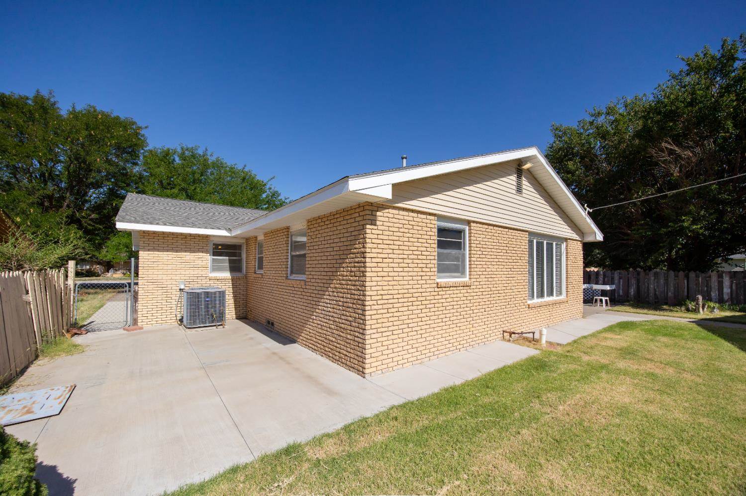 708 North Durham, Ulysses, KS 67880