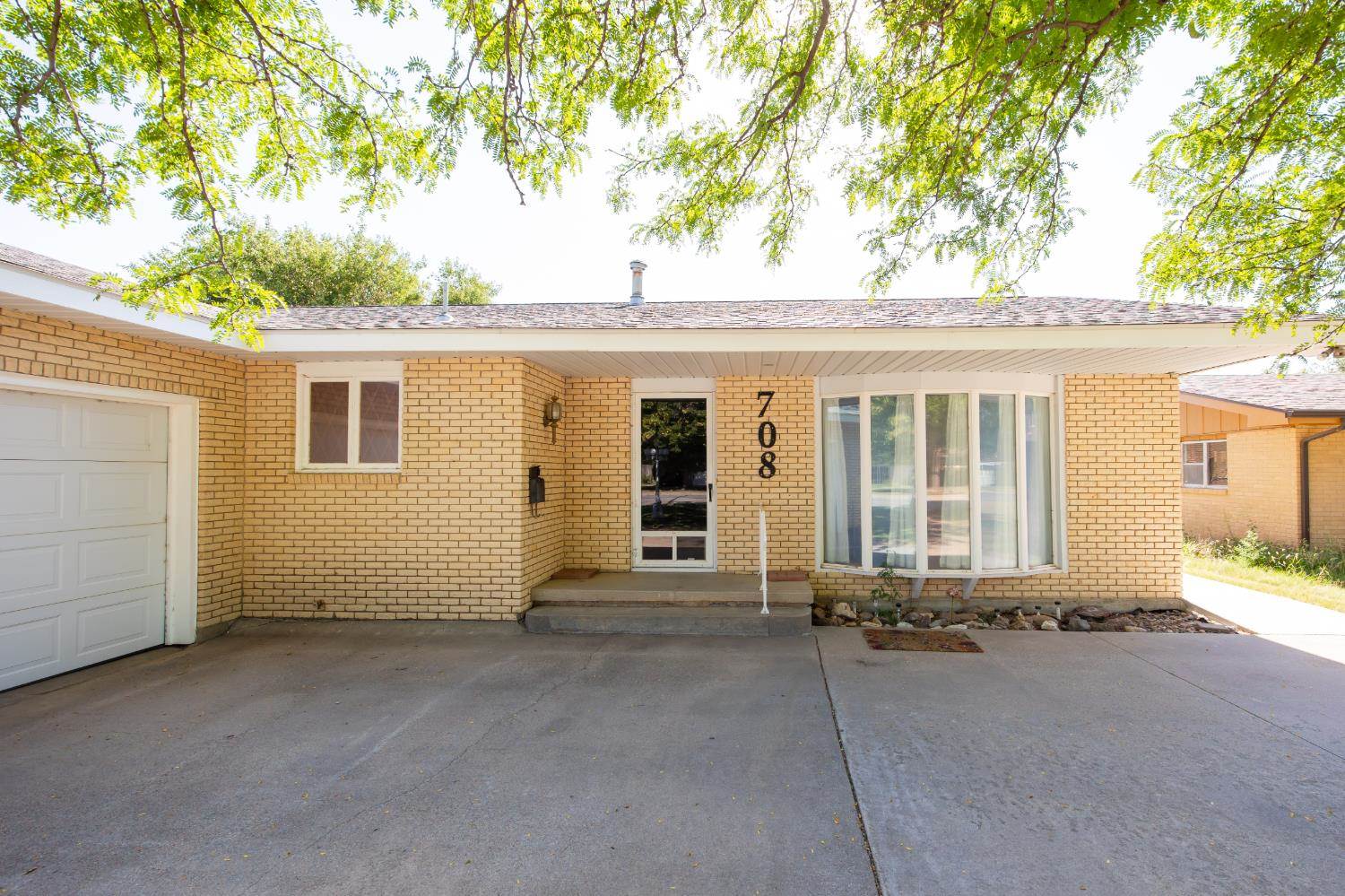 708 North Durham, Ulysses, KS 67880