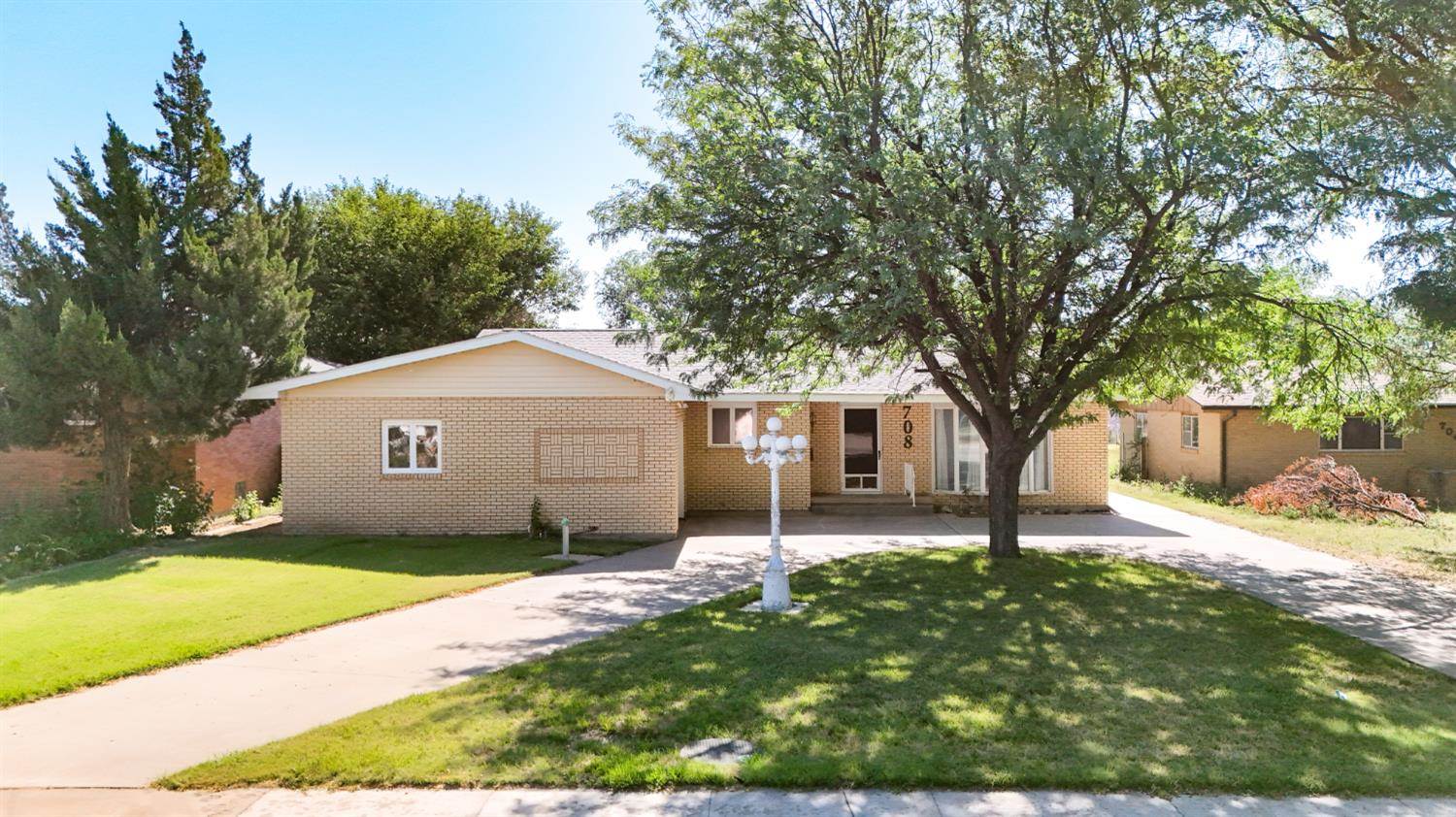 708 North Durham, Ulysses, KS 67880