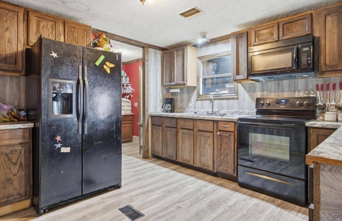 91 Shuler Rd, Clay City, KY 40312