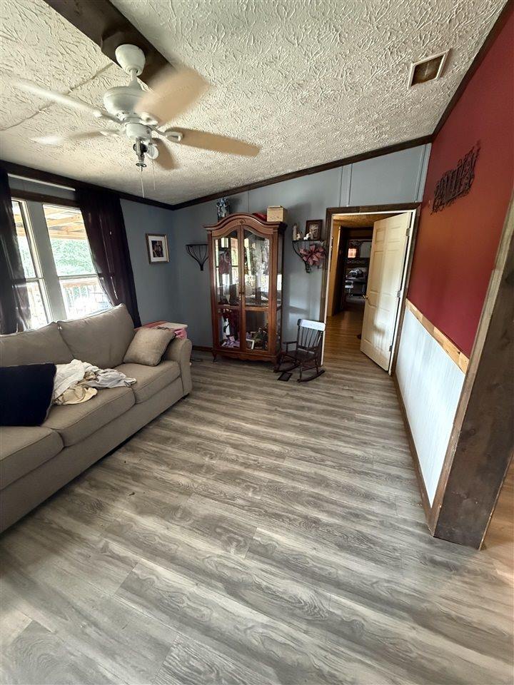 91 Shuler Rd, Clay City, KY 40312