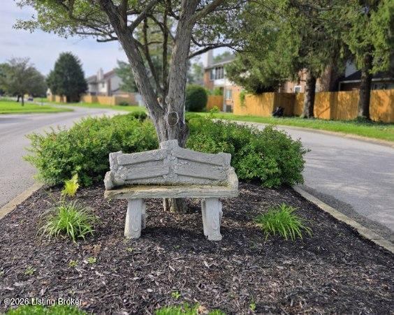 8606 Birch Ct, Briarwood, KY 40242