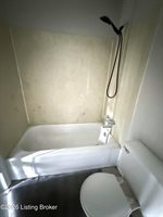 8606 Birch Ct, Briarwood, KY 40242