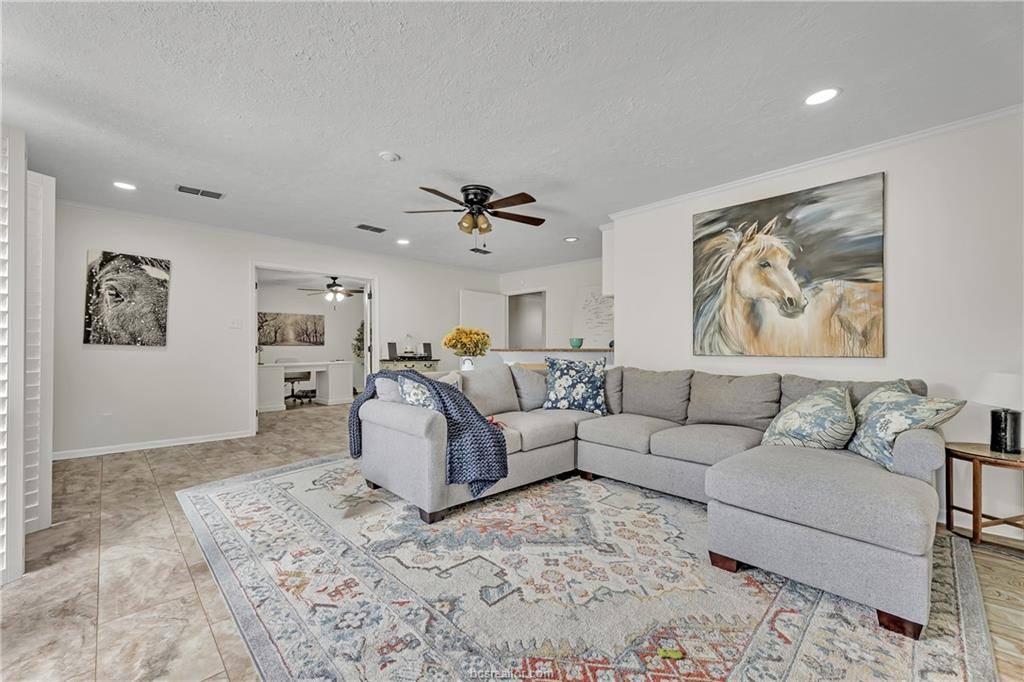 3434 Fazzino Lane, Bryan, TX 77807
