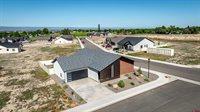 3447 Kestrel Loop, Montrose, CO 81401