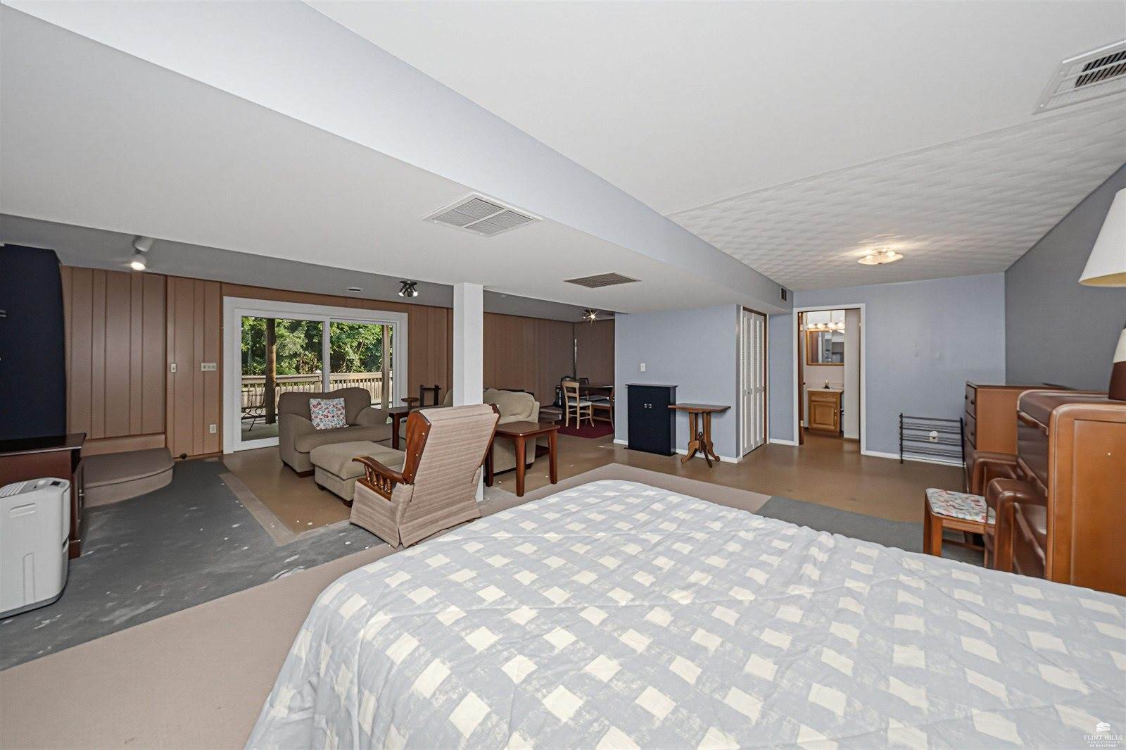 710 West Vine, Junction City, KS 66441