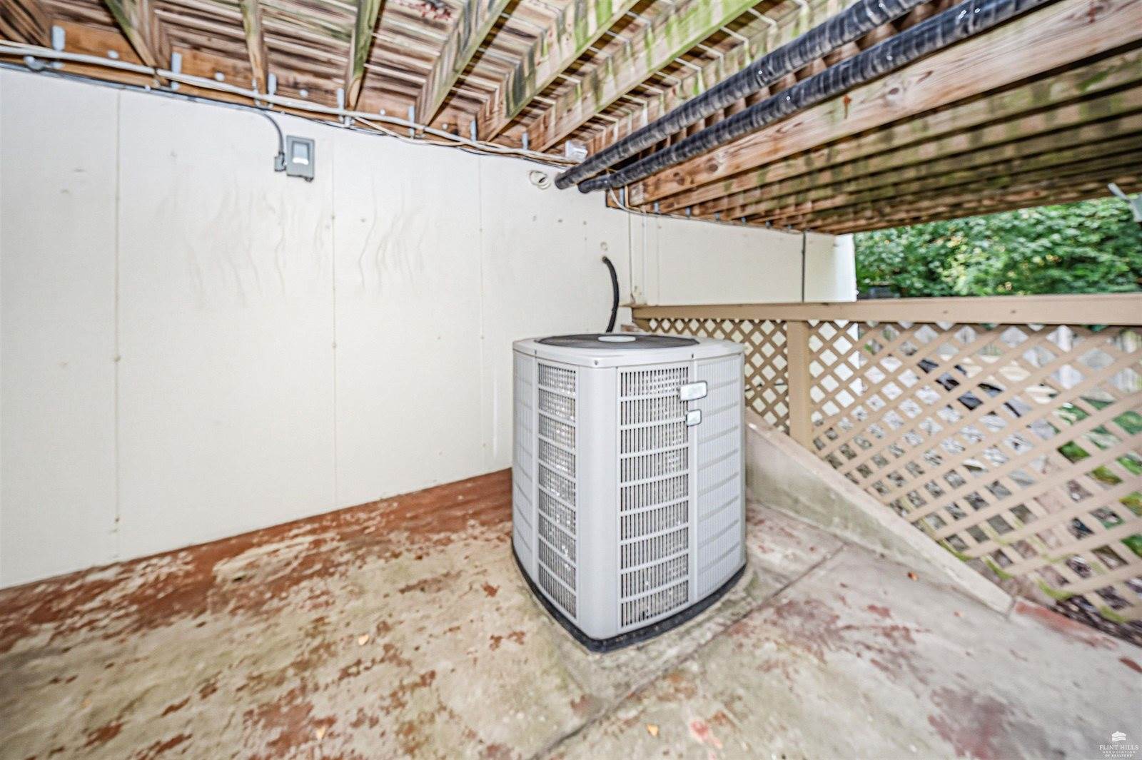 710 West Vine, Junction City, KS 66441