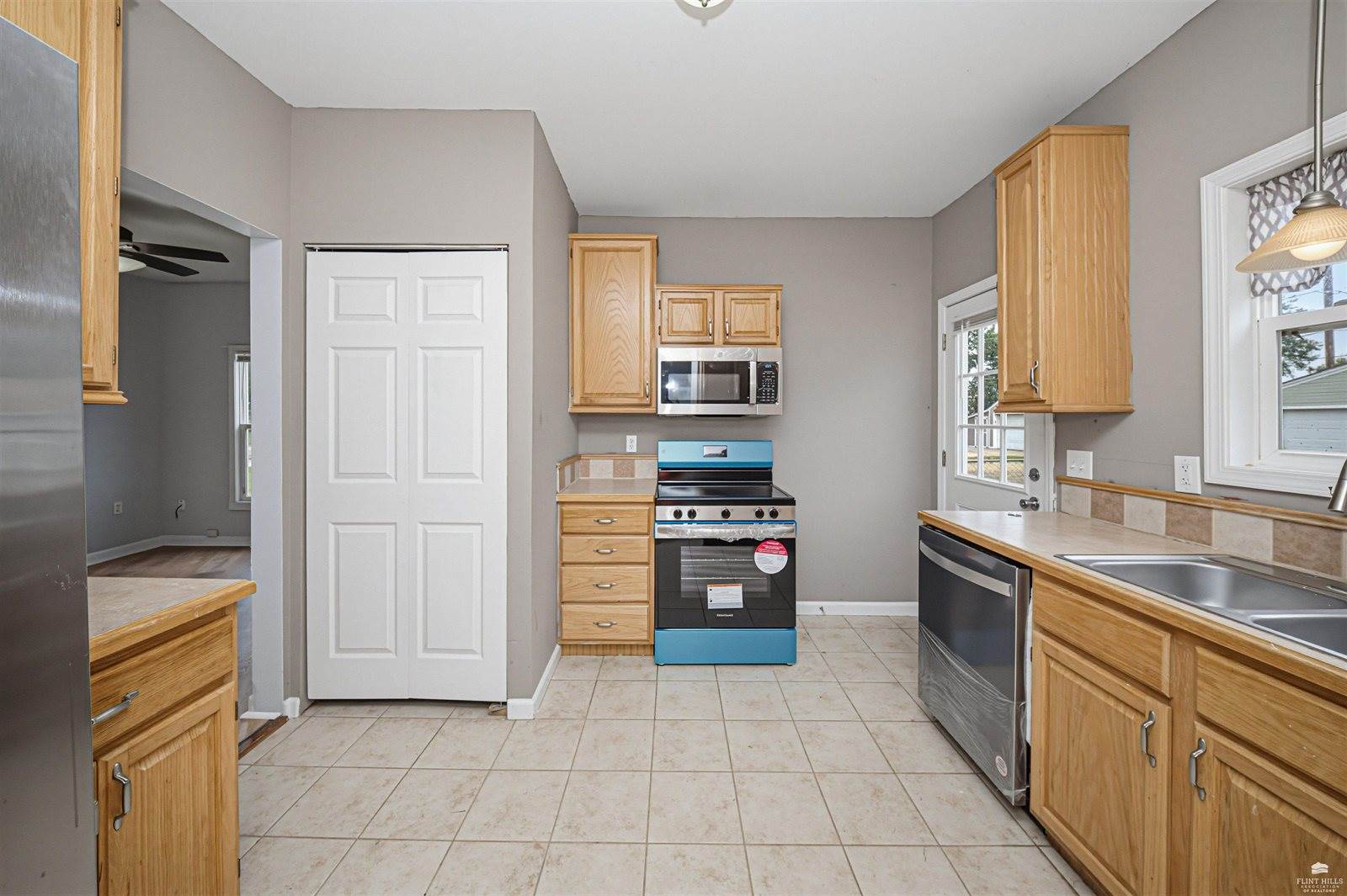 222 East 2nd Street, Chapman, KS 67431