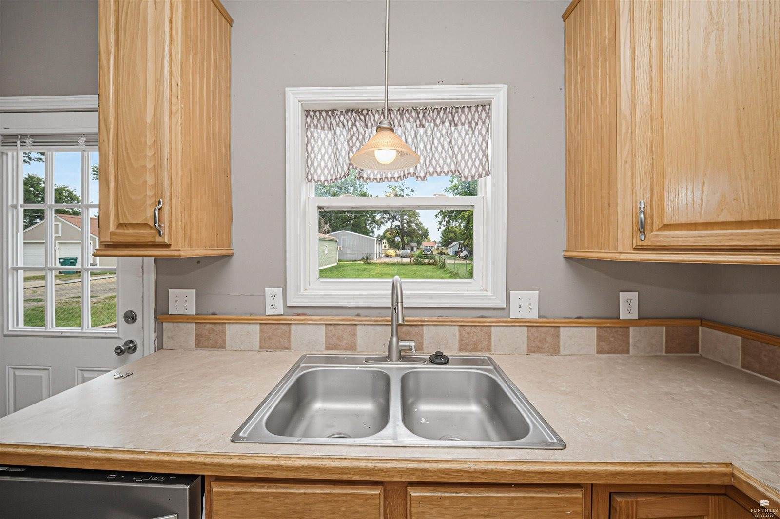222 East 2nd Street, Chapman, KS 67431