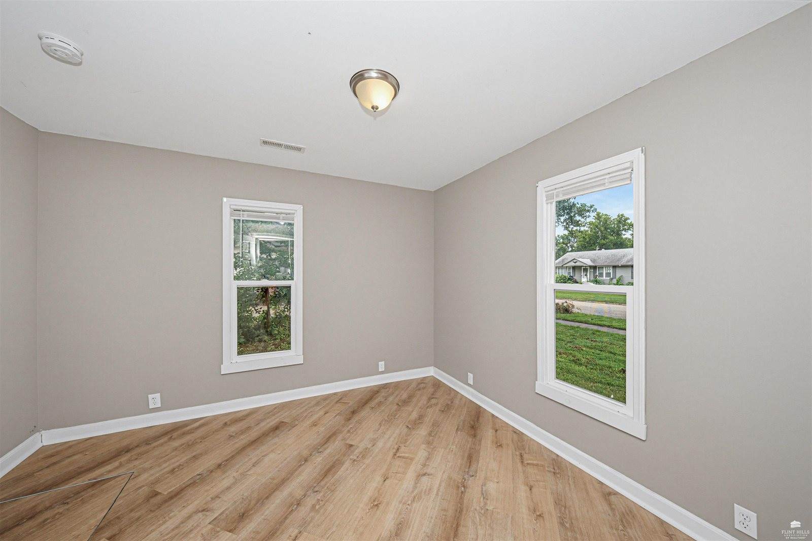 222 East 2nd Street, Chapman, KS 67431